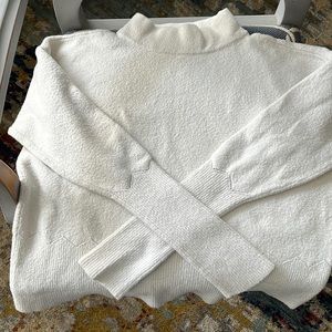 Women’s Vineyard Vines mock turtleneck sweater size XS